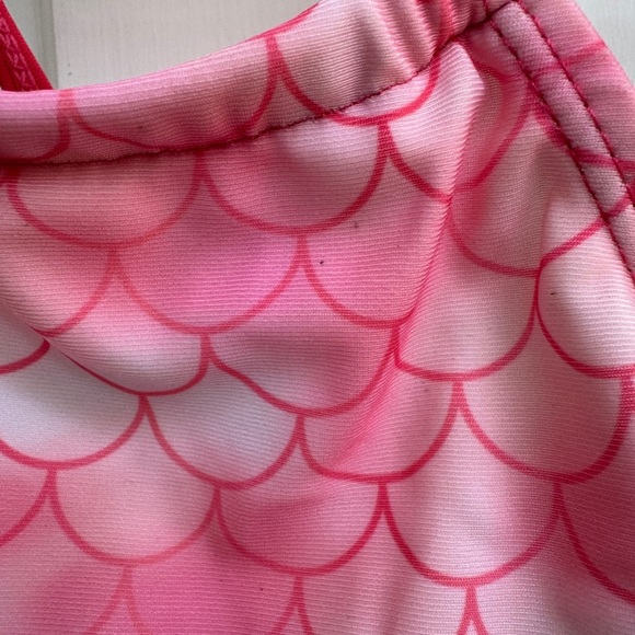 Dreamwave 2T Girls Pink and White Mermaid Scallop Bikini Top - Picture 2 of 5